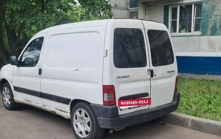 Peugeot Partner II рестайлинг 2, 2011 год, 305 000 рублей, 3 фотография