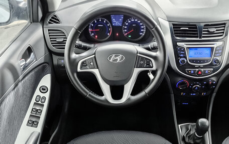 Hyundai Solaris II рестайлинг, 2011 год, 810 000 рублей, 13 фотография