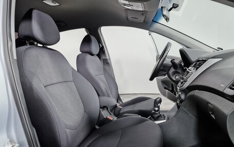 Hyundai Solaris II рестайлинг, 2011 год, 810 000 рублей, 11 фотография