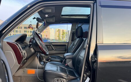 Mitsubishi Pajero III рестайлинг, 2002 год, 1 100 000 рублей, 10 фотография