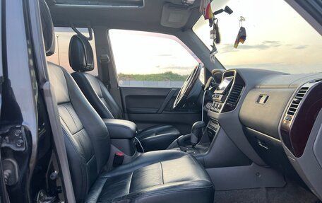 Mitsubishi Pajero III рестайлинг, 2002 год, 1 100 000 рублей, 12 фотография