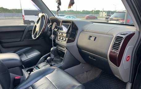Mitsubishi Pajero III рестайлинг, 2002 год, 1 100 000 рублей, 20 фотография