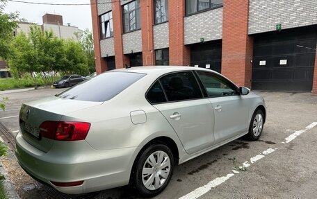 Volkswagen Jetta VI, 2014 год, 1 000 000 рублей, 5 фотография