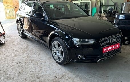 Audi A4 allroad, 2012 год, 1 800 000 рублей, 13 фотография