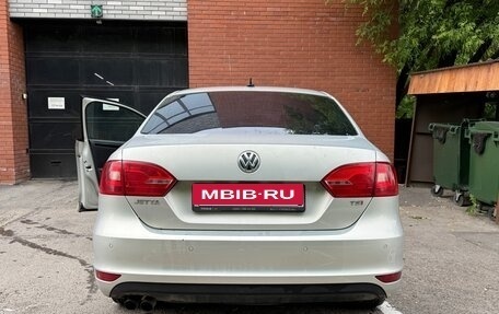 Volkswagen Jetta VI, 2014 год, 1 000 000 рублей, 7 фотография