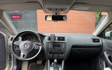 Volkswagen Jetta VI, 2014 год, 1 000 000 рублей, 32 фотография