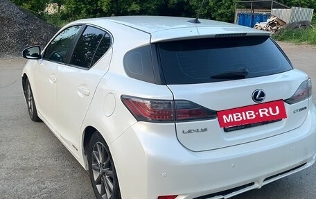 Lexus CT I рестайлинг, 2011 год, 1 190 000 рублей, 5 фотография