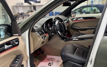 Mercedes-Benz M-Класс, 2013 год, 3 300 000 рублей, 4 фотография