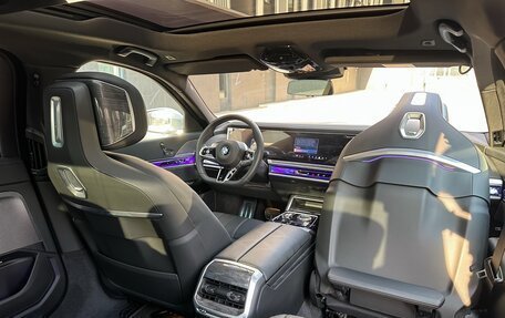 BMW 7 серия, 2024 год, 16 800 000 рублей, 29 фотография