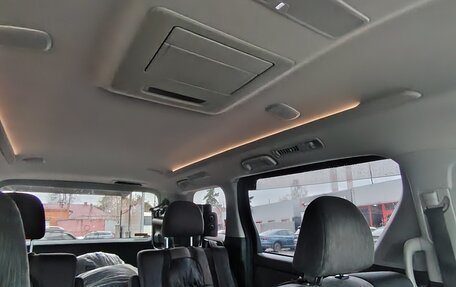 Toyota Vellfire I, 2012 год, 2 450 000 рублей, 20 фотография