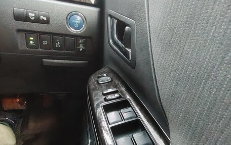 Toyota Vellfire I, 2012 год, 2 450 000 рублей, 16 фотография
