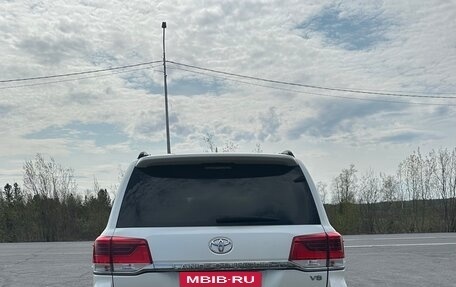 Toyota Land Cruiser 200, 2016 год, 7 800 000 рублей, 3 фотография