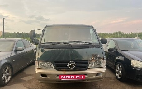 SsangYong Istana, 1997 год, 255 000 рублей, 2 фотография