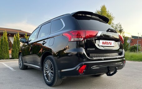 Mitsubishi Outlander III рестайлинг 3, 2019 год, 3 315 000 рублей, 3 фотография
