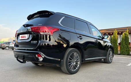 Mitsubishi Outlander III рестайлинг 3, 2019 год, 3 315 000 рублей, 6 фотография