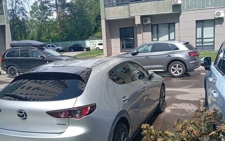 Mazda 3, 2021 год, 2 200 000 рублей, 8 фотография