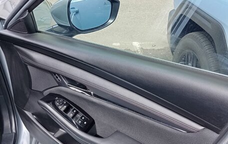 Mazda 3, 2021 год, 2 200 000 рублей, 23 фотография