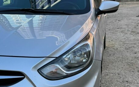 Hyundai Solaris II рестайлинг, 2012 год, 795 000 рублей, 3 фотография