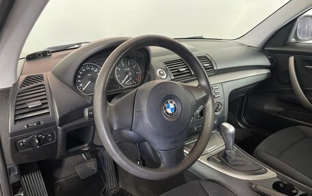 BMW 1 серия, 2011 год, 731 000 рублей, 10 фотография