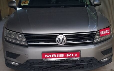 Volkswagen Tiguan II, 2017 год, 2 143 000 рублей, 1 фотография