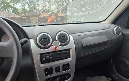 Renault Sandero I, 2013 год, 200 000 рублей, 10 фотография