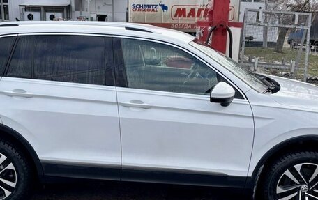 Volkswagen Tiguan II, 2020 год, 2 750 000 рублей, 4 фотография