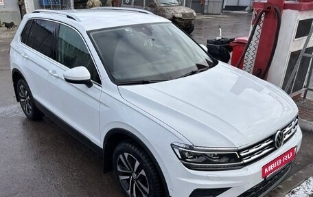 Volkswagen Tiguan II, 2020 год, 2 750 000 рублей, 2 фотография