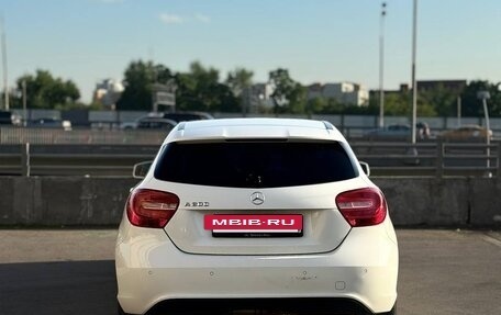 Mercedes-Benz A-Класс, 2013 год, 1 300 000 рублей, 4 фотография
