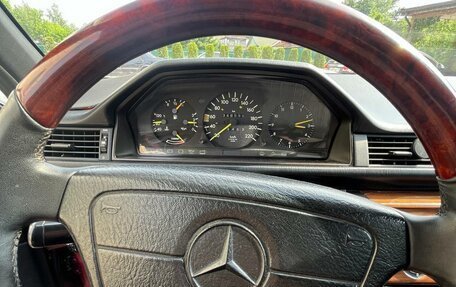 Mercedes-Benz W124, 1989 год, 550 000 рублей, 3 фотография