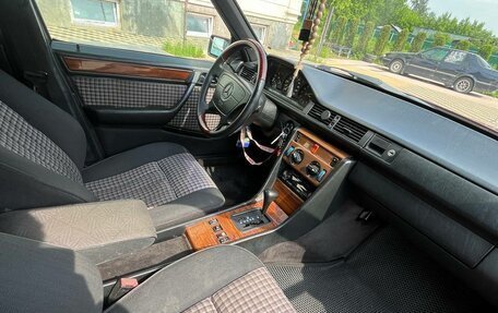 Mercedes-Benz W124, 1989 год, 550 000 рублей, 6 фотография