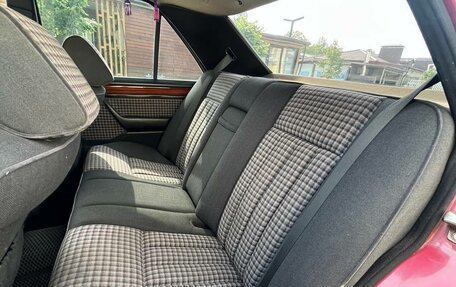 Mercedes-Benz W124, 1989 год, 550 000 рублей, 17 фотография