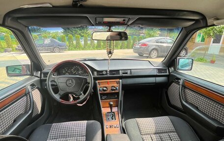 Mercedes-Benz W124, 1989 год, 550 000 рублей, 25 фотография
