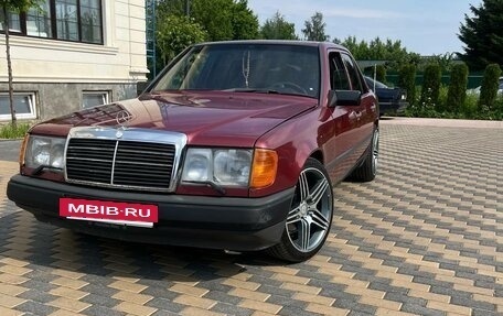 Mercedes-Benz W124, 1989 год, 550 000 рублей, 24 фотография