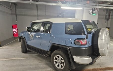 Toyota FJ Cruiser, 2021 год, 7 500 000 рублей, 1 фотография