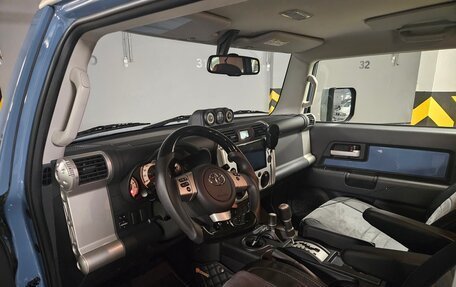 Toyota FJ Cruiser, 2021 год, 7 500 000 рублей, 7 фотография