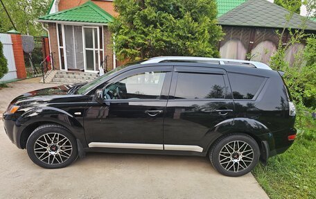 Mitsubishi Outlander III рестайлинг 3, 2008 год, 999 999 рублей, 2 фотография