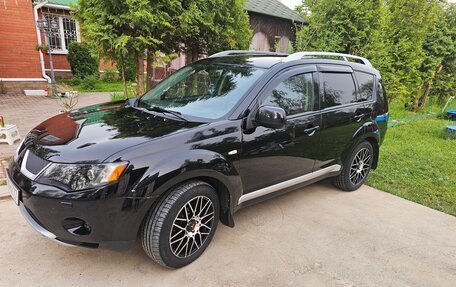 Mitsubishi Outlander III рестайлинг 3, 2008 год, 999 999 рублей, 3 фотография
