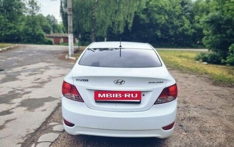 Hyundai Solaris II рестайлинг, 2012 год, 680 000 рублей, 3 фотография