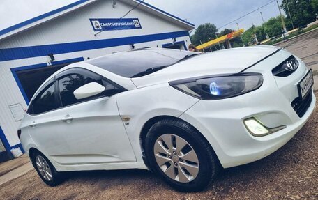 Hyundai Solaris II рестайлинг, 2012 год, 680 000 рублей, 5 фотография
