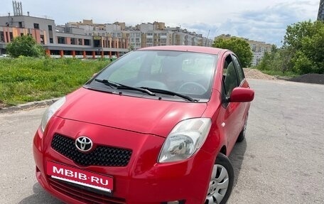 Toyota Yaris III рестайлинг, 2008 год, 629 000 рублей, 4 фотография