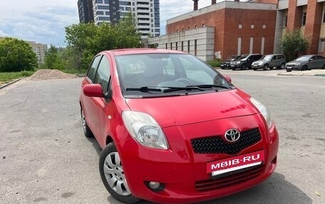 Toyota Yaris III рестайлинг, 2008 год, 629 000 рублей, 6 фотография