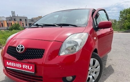 Toyota Yaris III рестайлинг, 2008 год, 629 000 рублей, 3 фотография