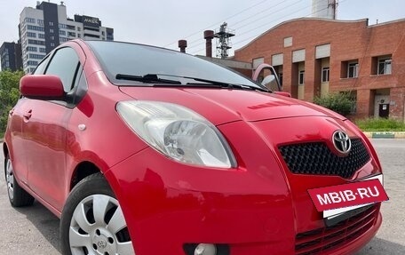 Toyota Yaris III рестайлинг, 2008 год, 629 000 рублей, 2 фотография