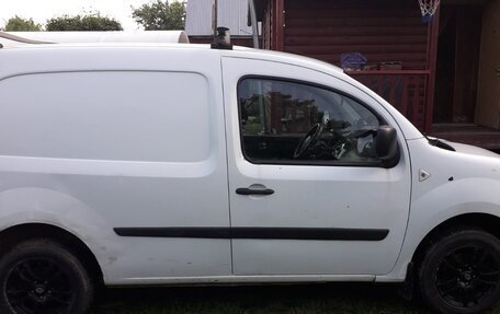Renault Kangoo II рестайлинг, 2011 год, 500 000 рублей, 3 фотография