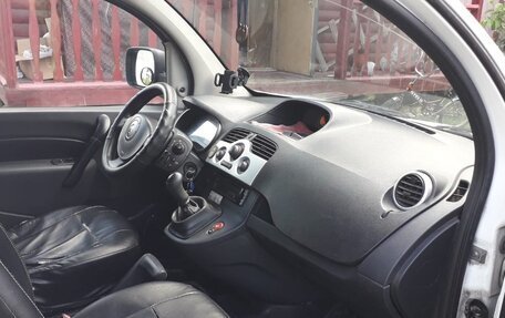 Renault Kangoo II рестайлинг, 2011 год, 500 000 рублей, 5 фотография