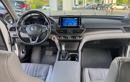 Honda Accord IX рестайлинг, 2020 год, 2 500 000 рублей, 17 фотография