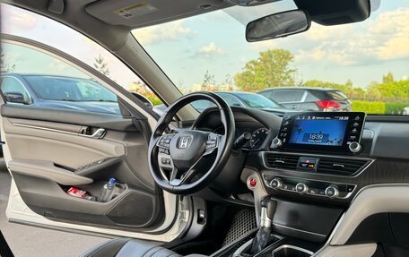 Honda Accord IX рестайлинг, 2020 год, 2 500 000 рублей, 16 фотография