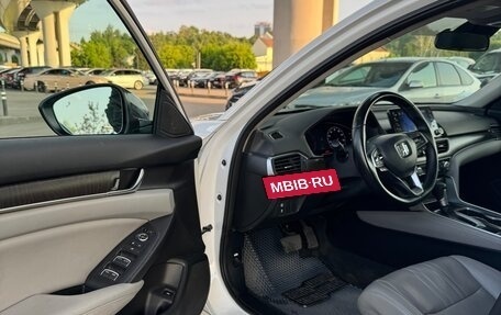 Honda Accord IX рестайлинг, 2020 год, 2 500 000 рублей, 13 фотография