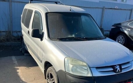 Peugeot Partner II рестайлинг 2, 2006 год, 400 000 рублей, 3 фотография