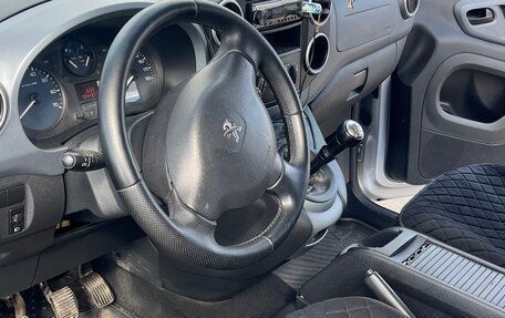 Peugeot Partner II рестайлинг 2, 2014 год, 715 000 рублей, 9 фотография